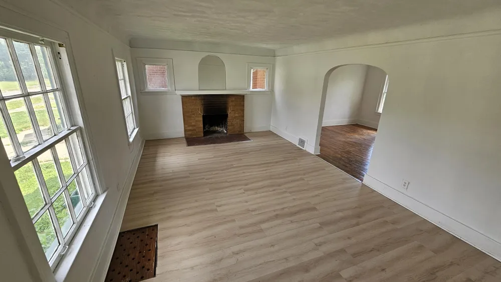 345 W Nevada Street Highland Park City, MI 48203