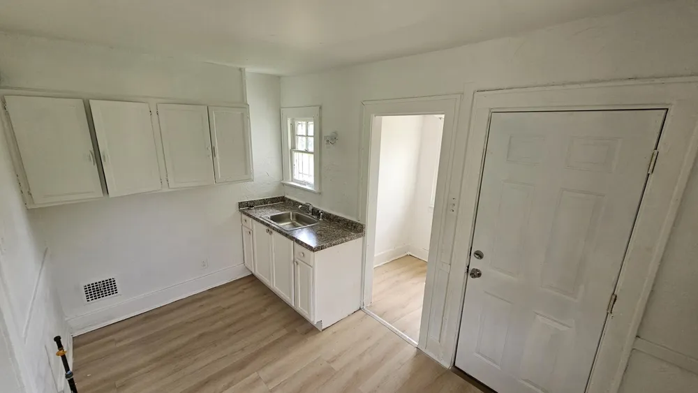 345 W Nevada Street Highland Park City, MI 48203