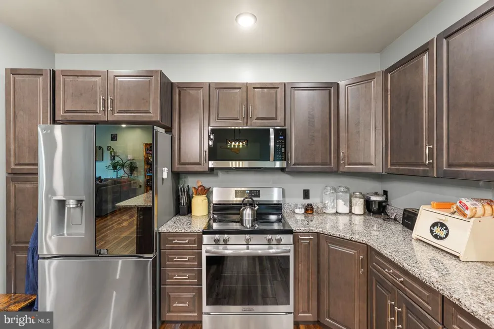 859 HANK LANE Berkeley Springs, WV 25411