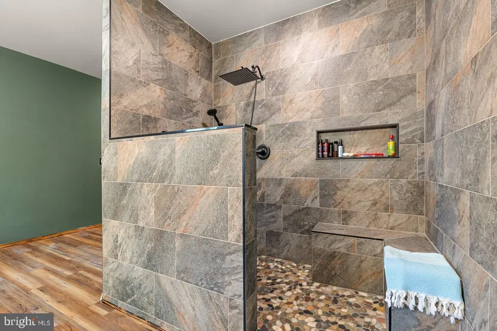 859 HANK LANE Berkeley Springs, WV 25411