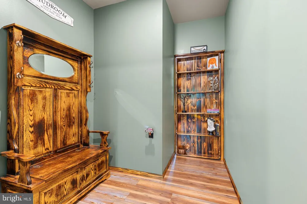 859 HANK LANE Berkeley Springs, WV 25411