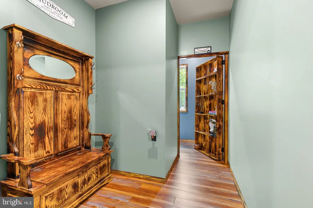 859 HANK LANE Berkeley Springs, WV 25411