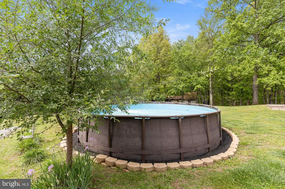 859 HANK LANE Berkeley Springs, WV 25411