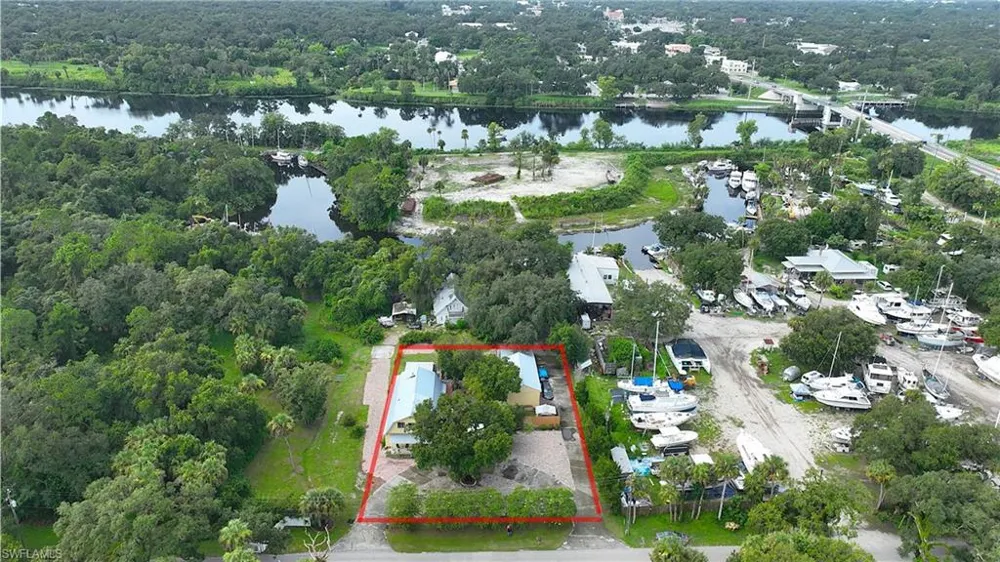 123 Riverbend Drive Labelle, FL 33935