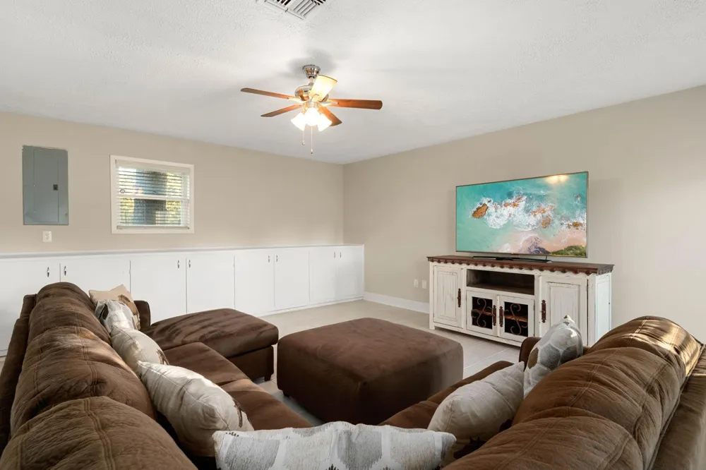 409 Sikes Road Bellville, TX 77418