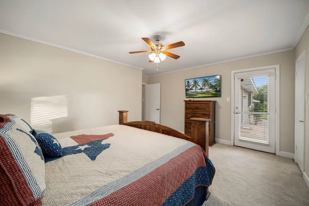 409 Sikes Road Bellville, TX 77418