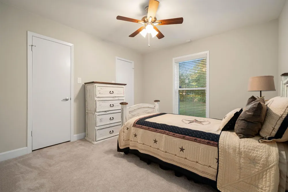 409 Sikes Road Bellville, TX 77418