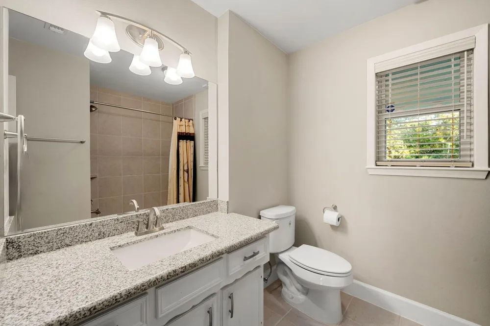 409 Sikes Road Bellville, TX 77418