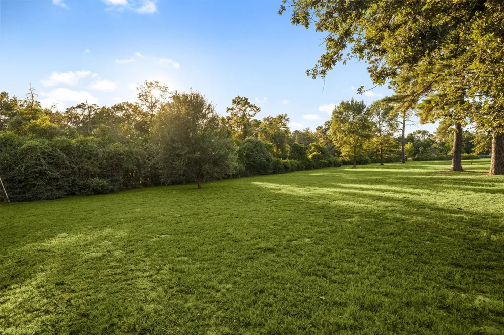 409 Sikes Road Bellville, TX 77418
