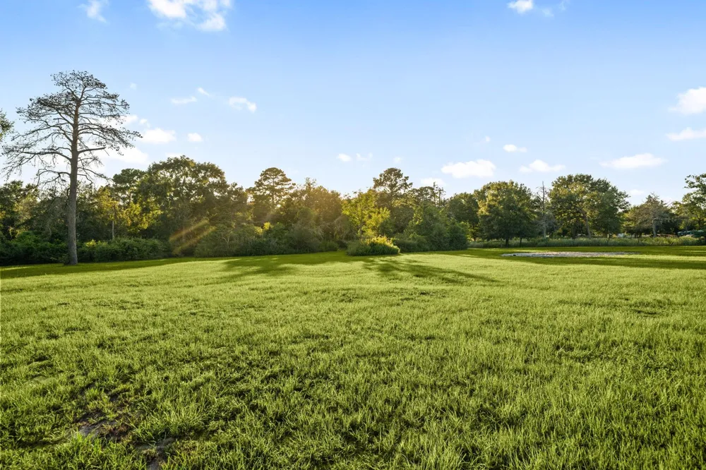 409 Sikes Road Bellville, TX 77418
