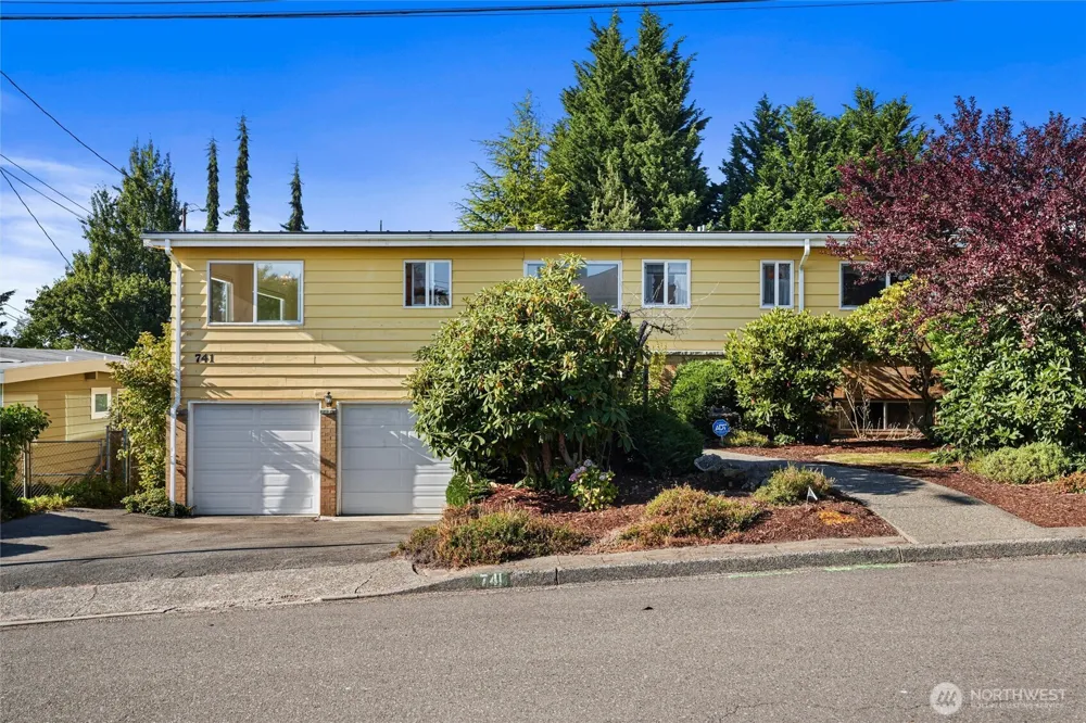 741 Hemlock Street Edmonds, WA 98020