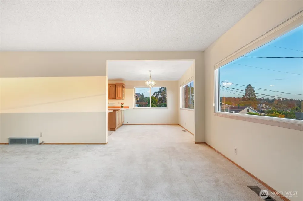 741 Hemlock Street Edmonds, WA 98020
