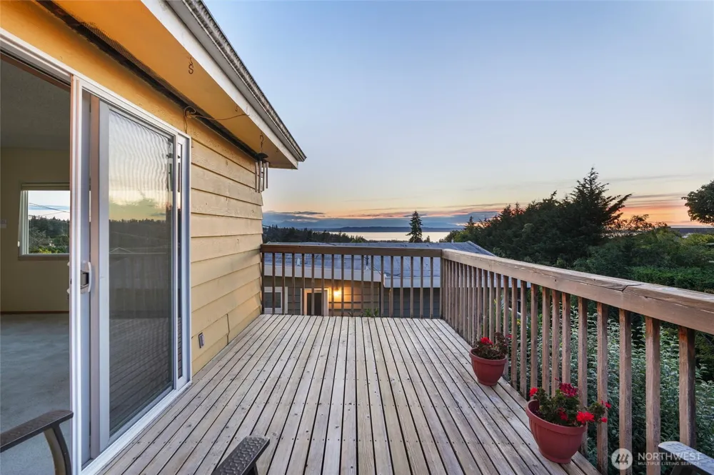 741 Hemlock Street Edmonds, WA 98020
