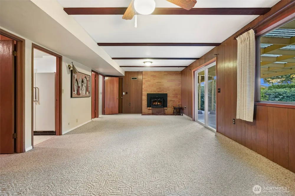 741 Hemlock Street Edmonds, WA 98020