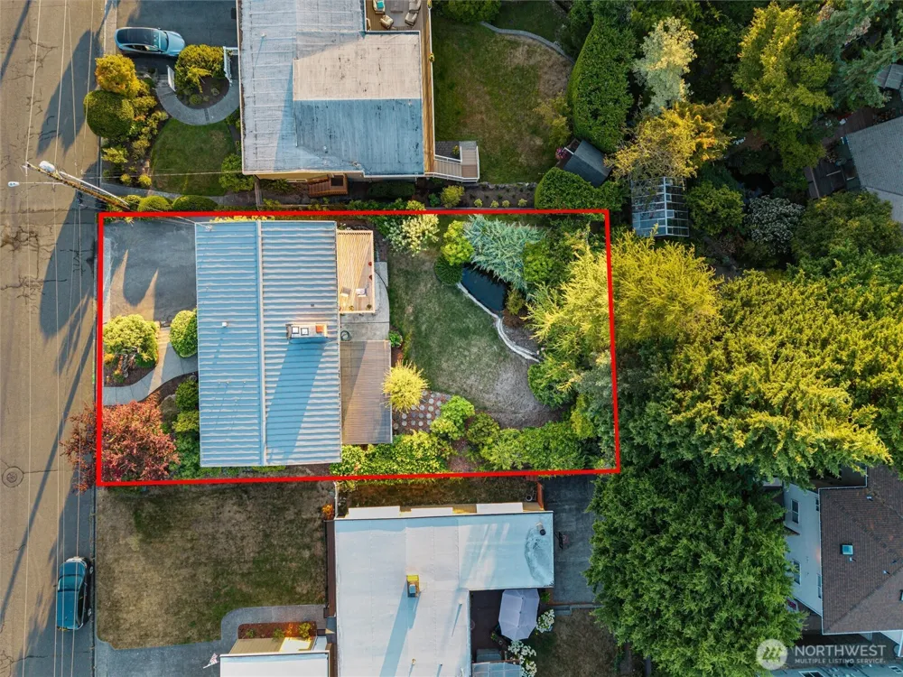 741 Hemlock Street Edmonds, WA 98020