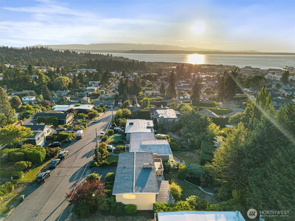 741 Hemlock Street Edmonds, WA 98020