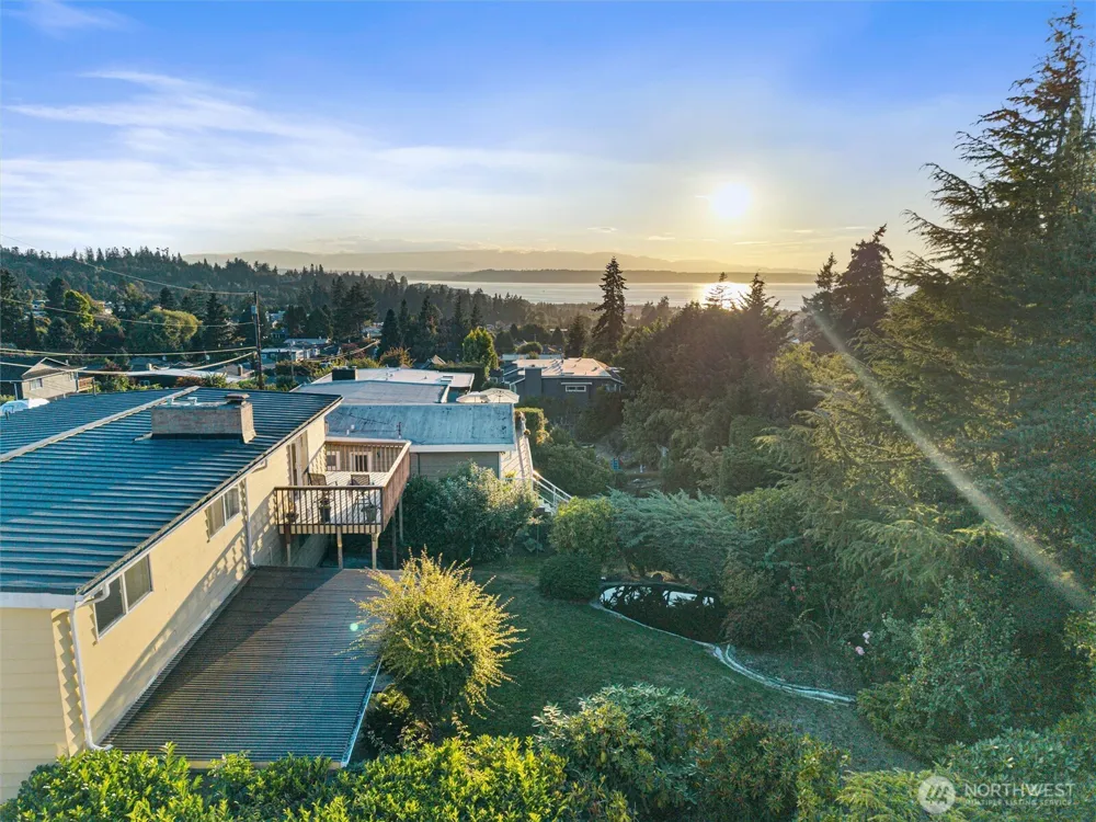741 Hemlock Street Edmonds, WA 98020