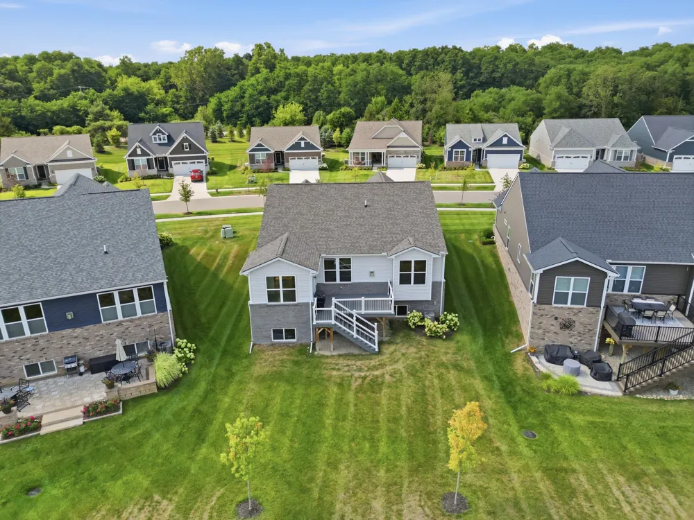 30137 Turtle Creek Circle Lyon Charter Township, MI 48165