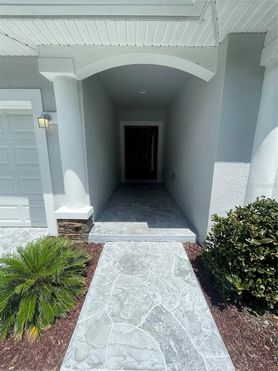 232 CLAYTON STREET Brandon, FL 33511