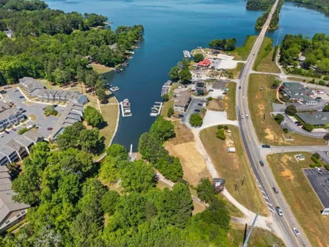 1127 Lake Oconee Parkway