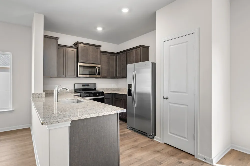 8437 White Wolf Trail Ponder, TX 76259