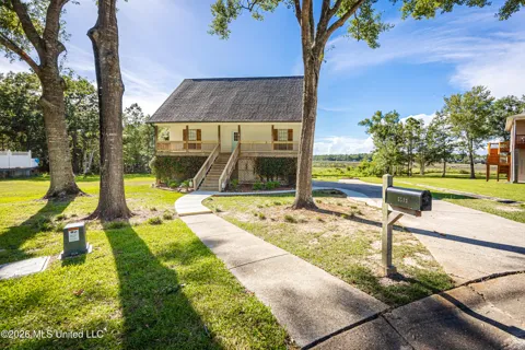 5513 Sioux Drive