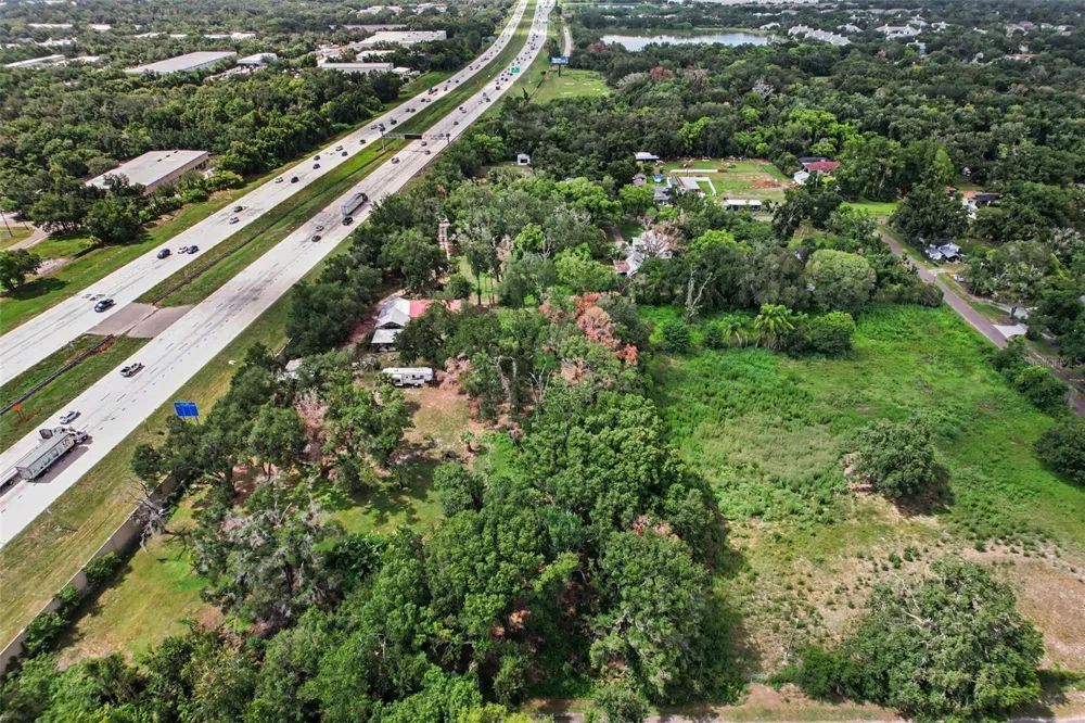 FAIRFIELD AVENUE Brandon, FL 33510