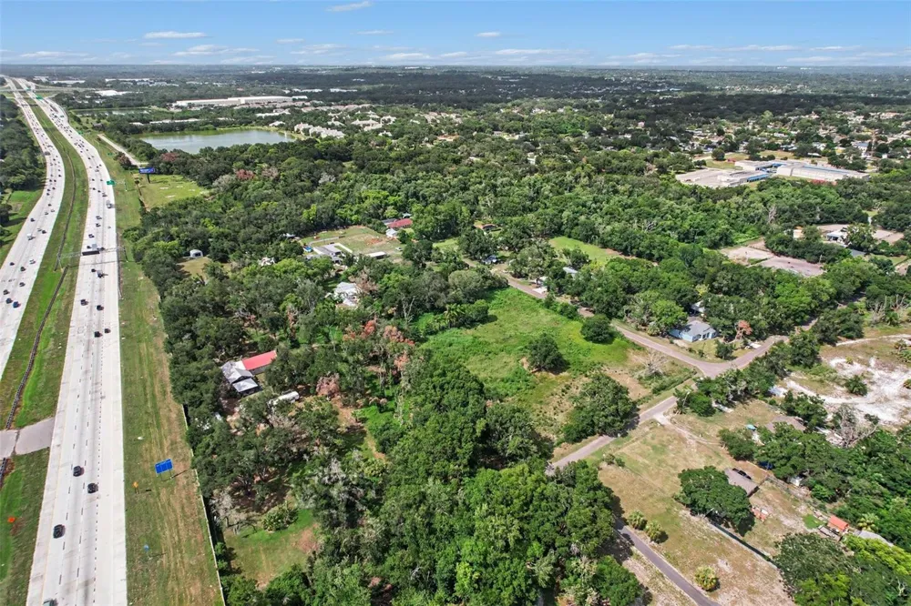 FAIRFIELD AVENUE Brandon, FL 33510