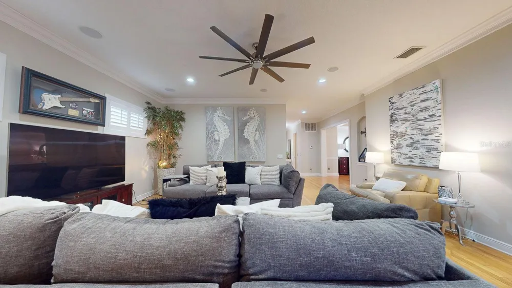 116 S HESPERIDES STREET Tampa, FL 33609
