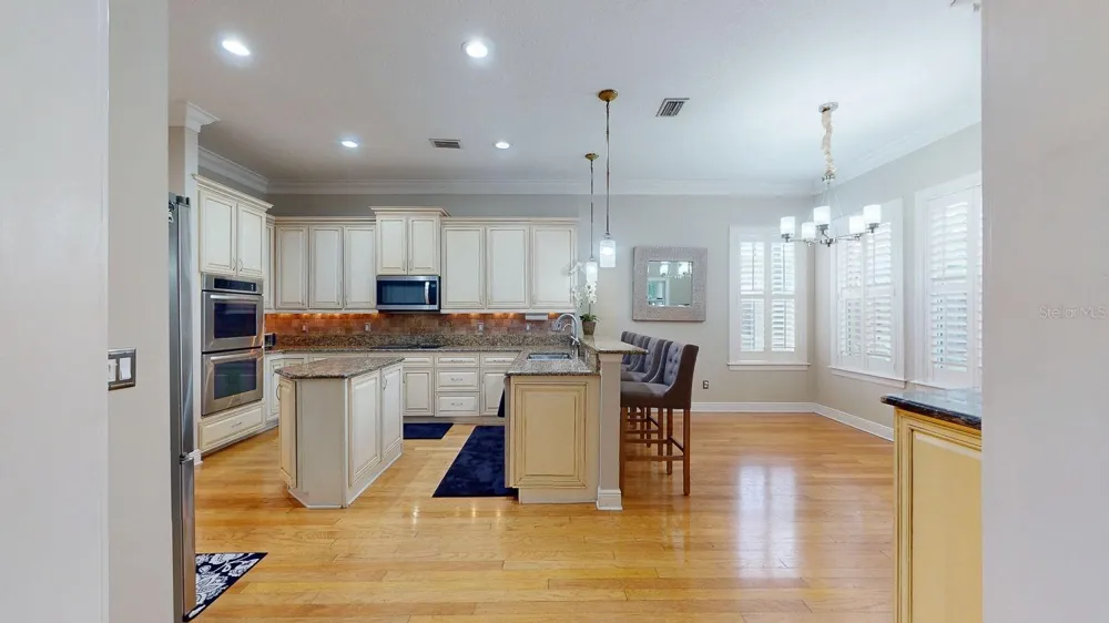 116 S HESPERIDES STREET Tampa, FL 33609