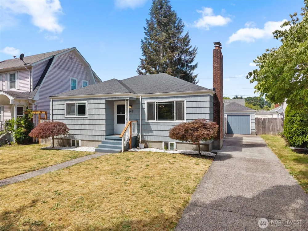 647 23rd Avenue Longview, WA 98632
