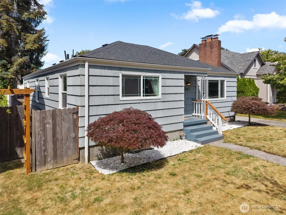 647 23rd Avenue Longview, WA 98632