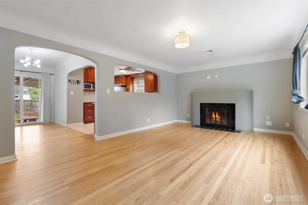 647 23rd Avenue Longview, WA 98632