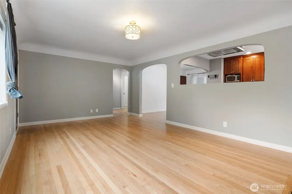 647 23rd Avenue Longview, WA 98632