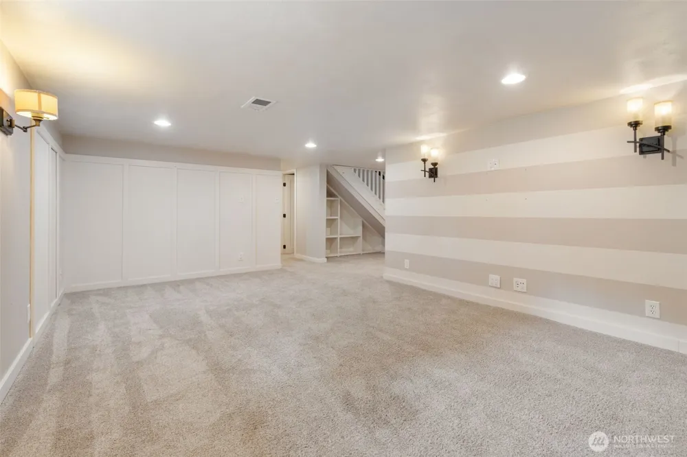 647 23rd Avenue Longview, WA 98632