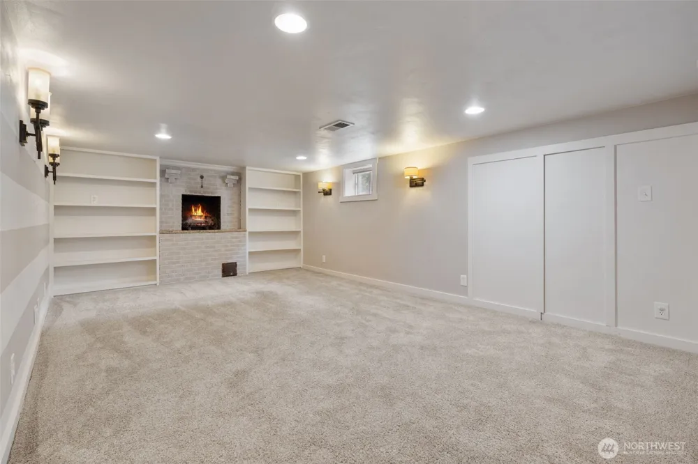 647 23rd Avenue Longview, WA 98632