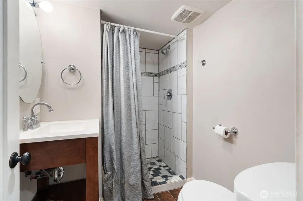 647 23rd Avenue Longview, WA 98632