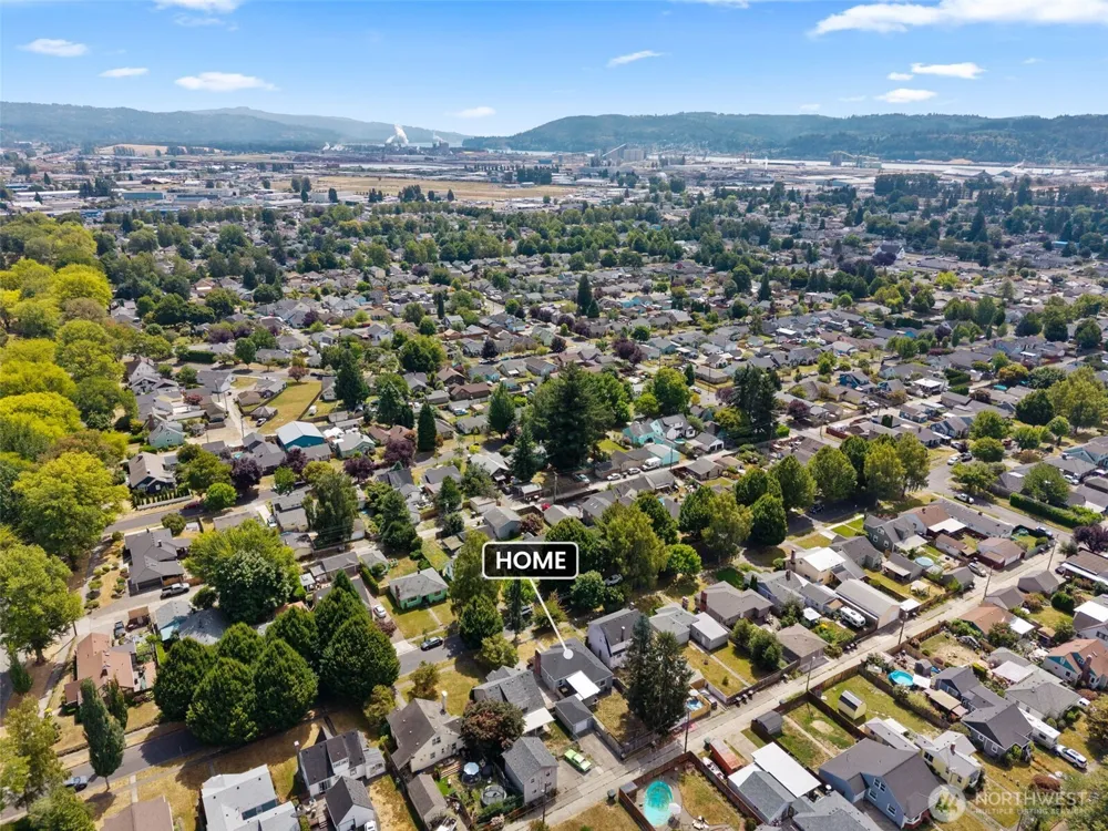 647 23rd Avenue Longview, WA 98632