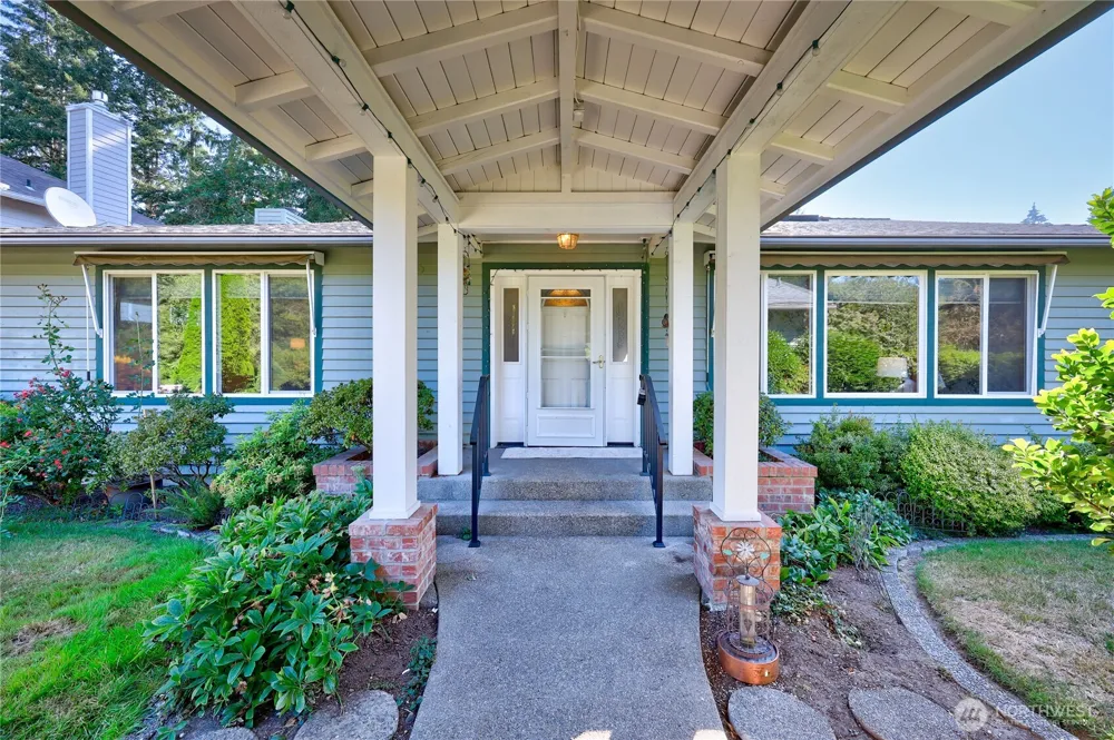 16406 Thorpe Road NE Poulsbo, WA 98370