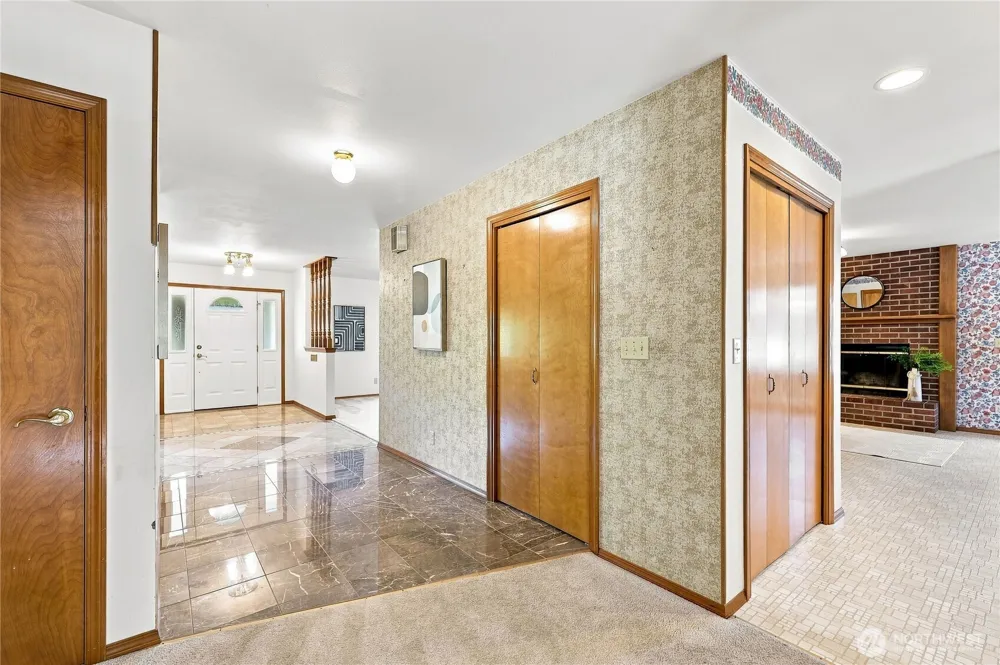 16406 Thorpe Road NE Poulsbo, WA 98370