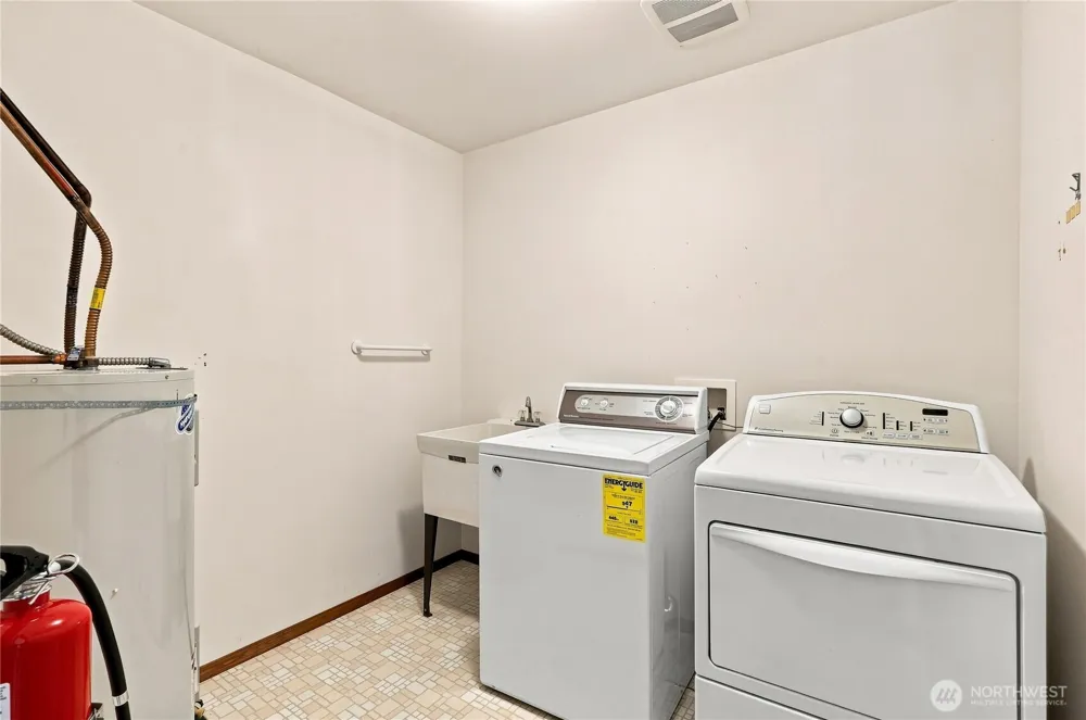 16406 Thorpe Road NE Poulsbo, WA 98370