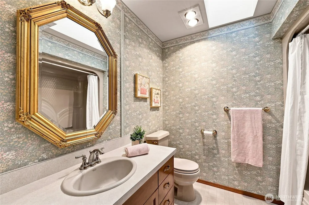 16406 Thorpe Road NE Poulsbo, WA 98370