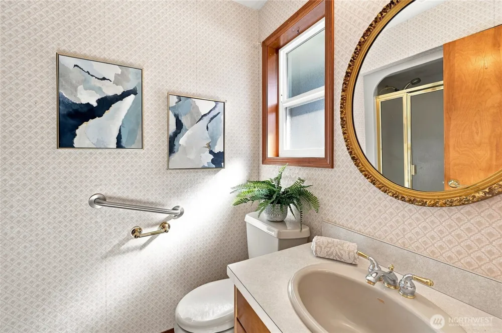 16406 Thorpe Road NE Poulsbo, WA 98370