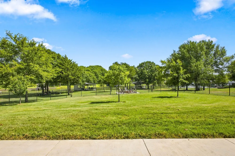 215 Tonkawa Trail Corsicana, TX 75109