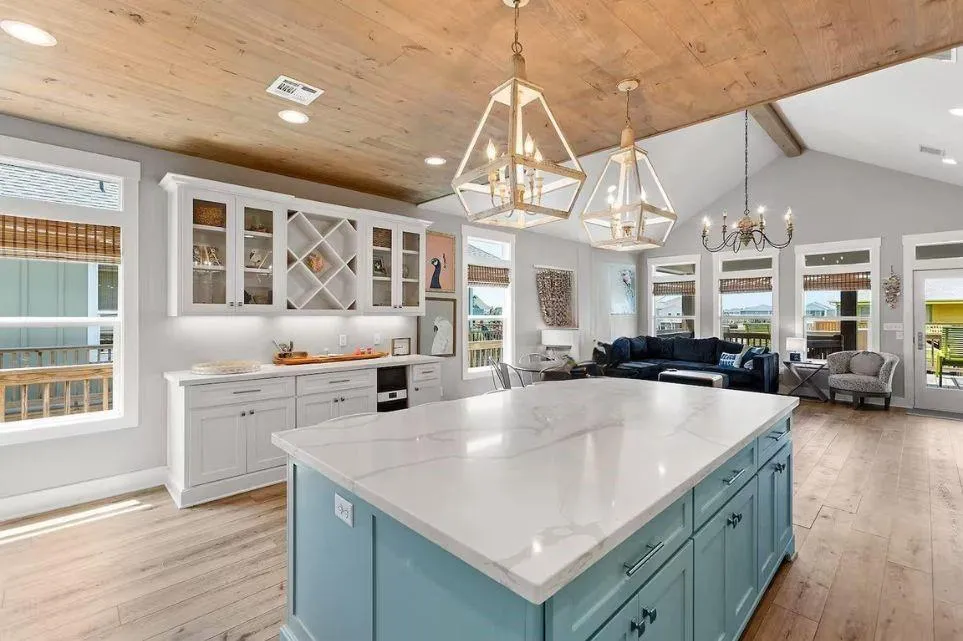 970 Pelican Lane Crystal Beach, TX 77650