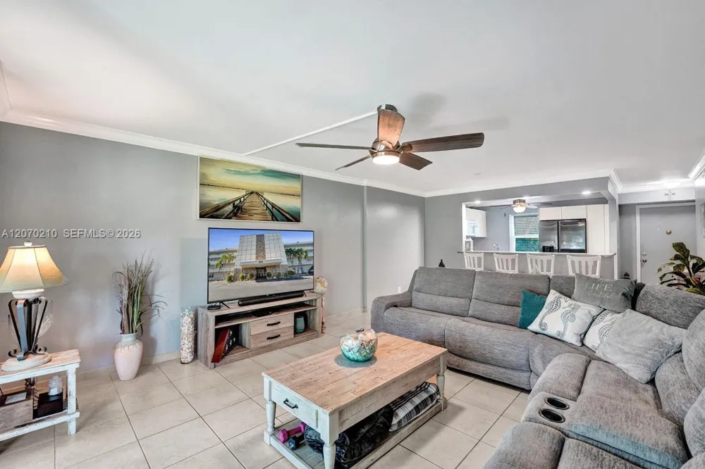 325 SE 11th Ter #107 Dania Beach, FL 33004