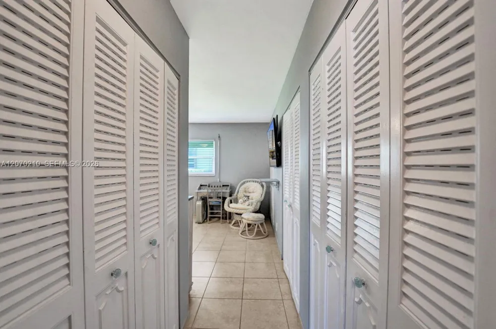 325 SE 11th Ter #107 Dania Beach, FL 33004