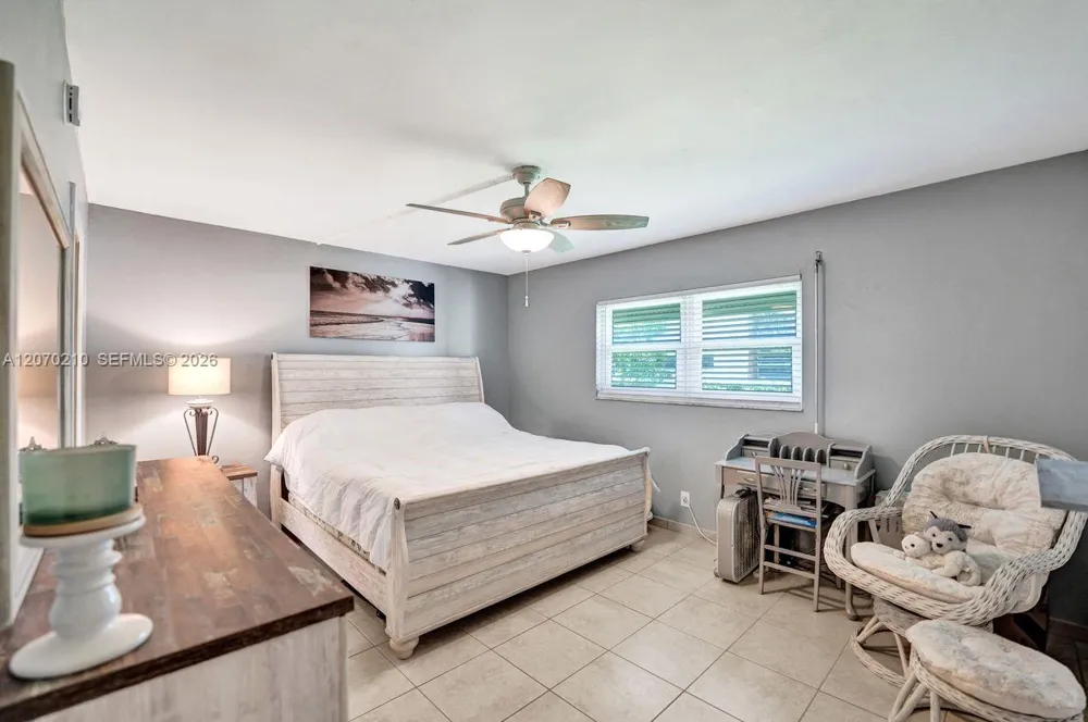 325 SE 11th Ter #107 Dania Beach, FL 33004