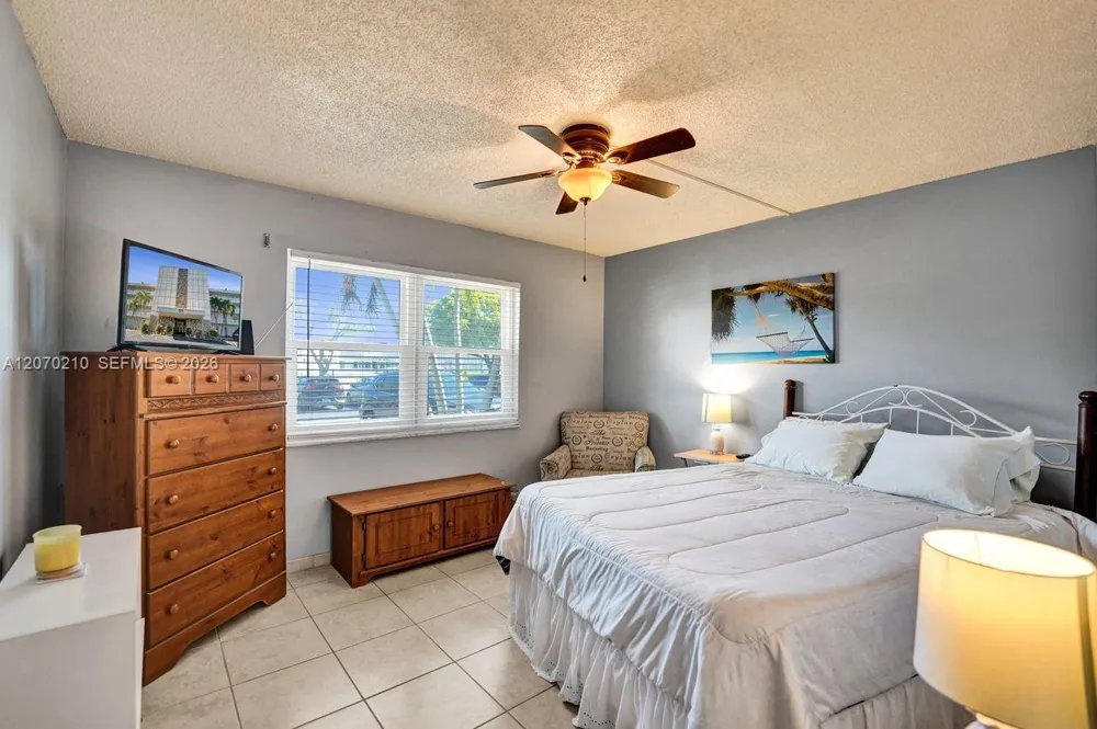 325 SE 11th Ter #107 Dania Beach, FL 33004