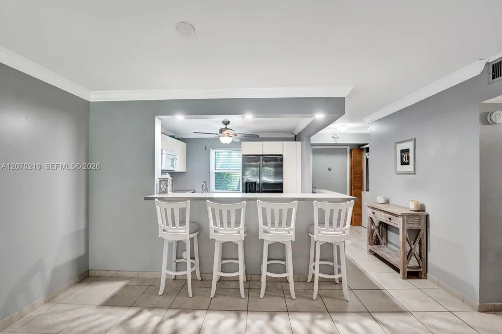 325 SE 11th Ter #107 Dania Beach, FL 33004